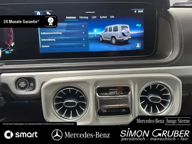 Mercedes-Benz G 500