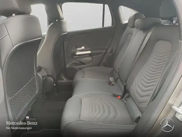 Mercedes-Benz GLA 180