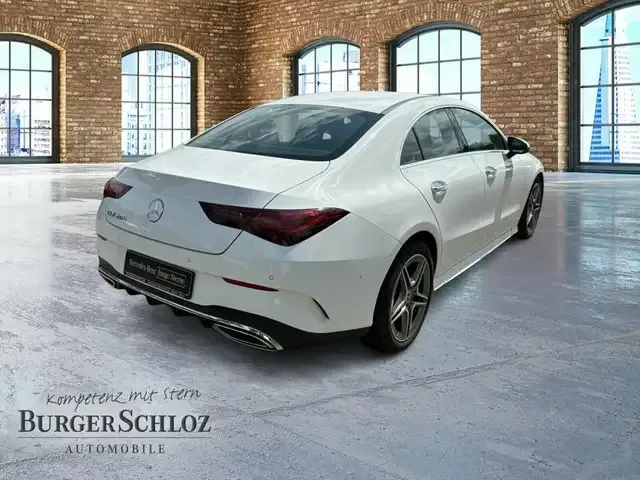 Mercedes-Benz CLA 200