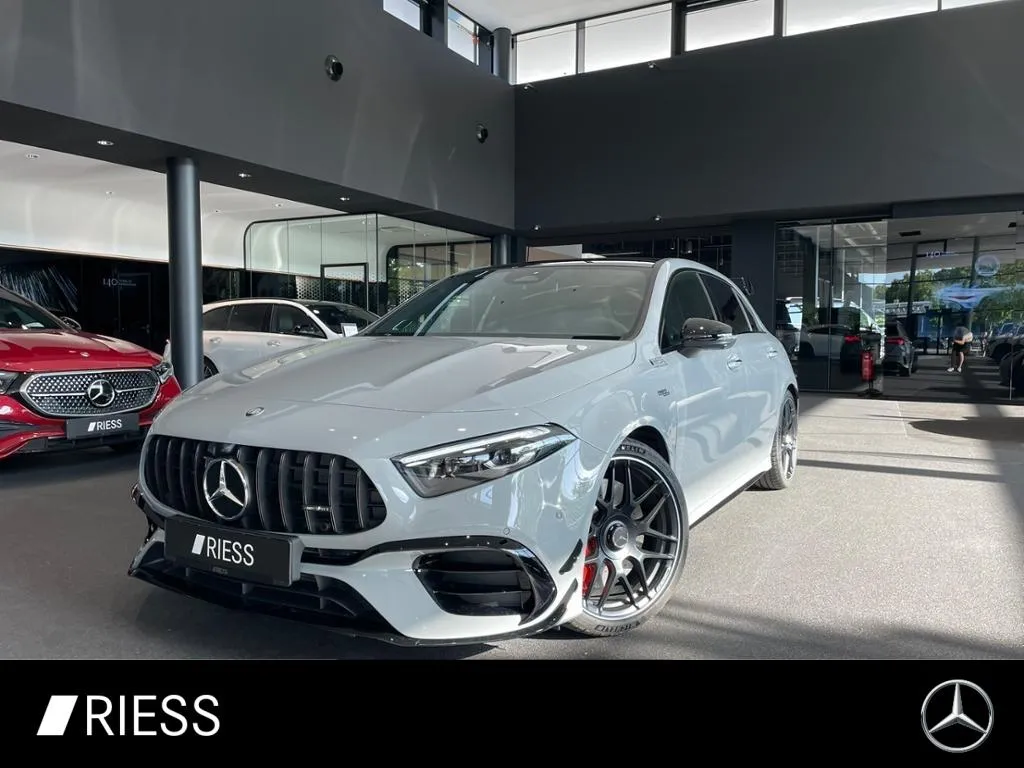 Mercedes-Benz A 45 AMG