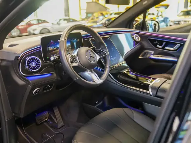 Mercedes-Benz EQE SUV