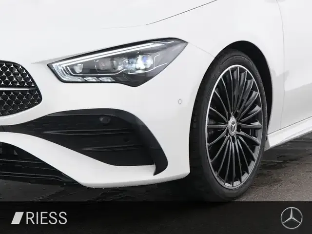 Mercedes-Benz CLA 200