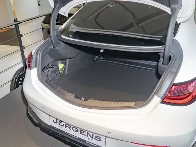 Mercedes-Benz CLE 220