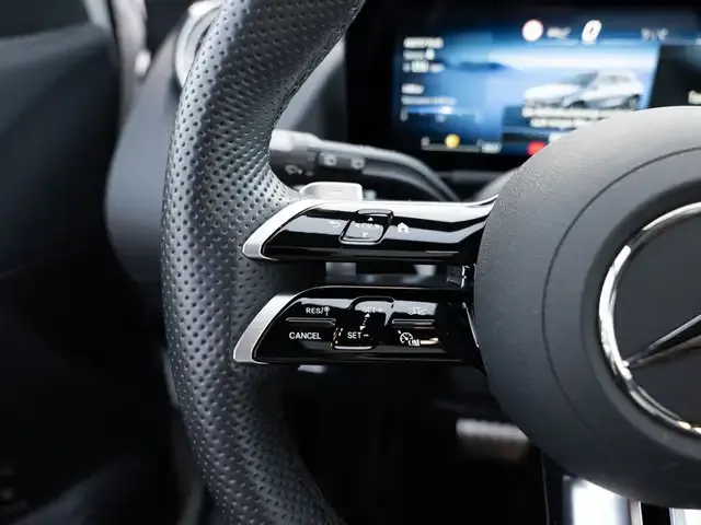 Mercedes-Benz GLA 220