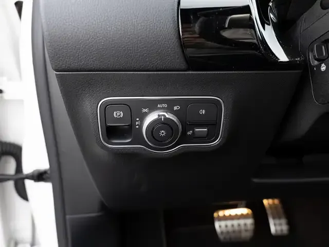 Mercedes-Benz GLA 220