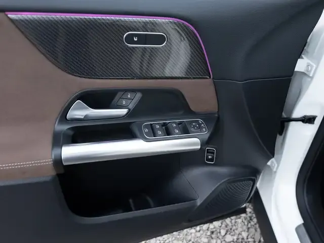 Mercedes-Benz GLA 220