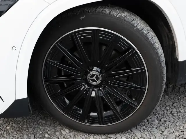 Mercedes-Benz GLA 220