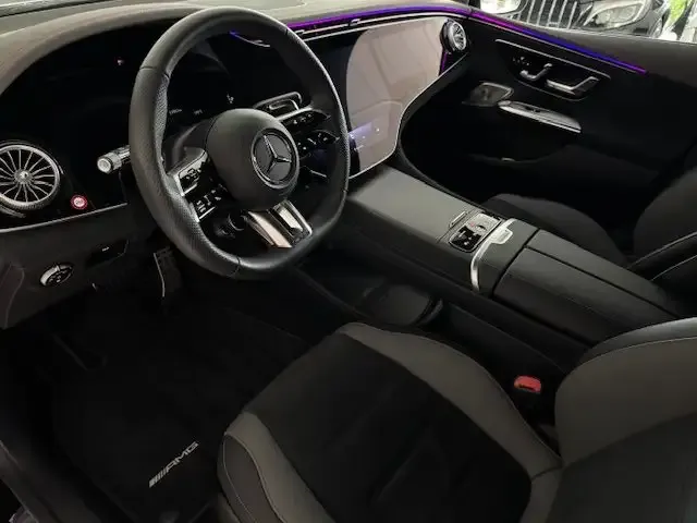 Mercedes-Benz EQE 43
