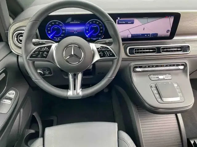 Mercedes-Benz EQV 300