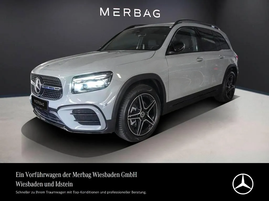 Mercedes-Benz GLB 200