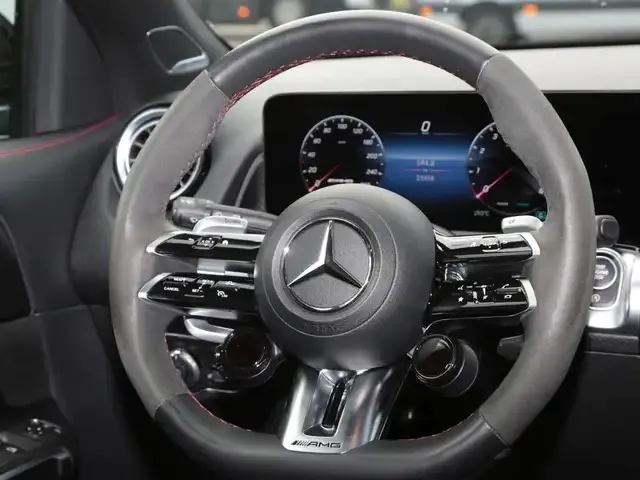 Mercedes-Benz GLB 35 AMG