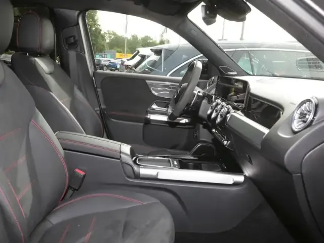 Mercedes-Benz GLB 35 AMG