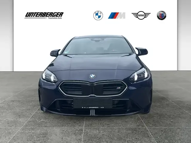 BMW 235
