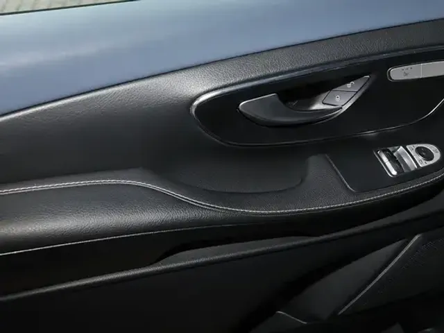 Mercedes-Benz EQV 300
