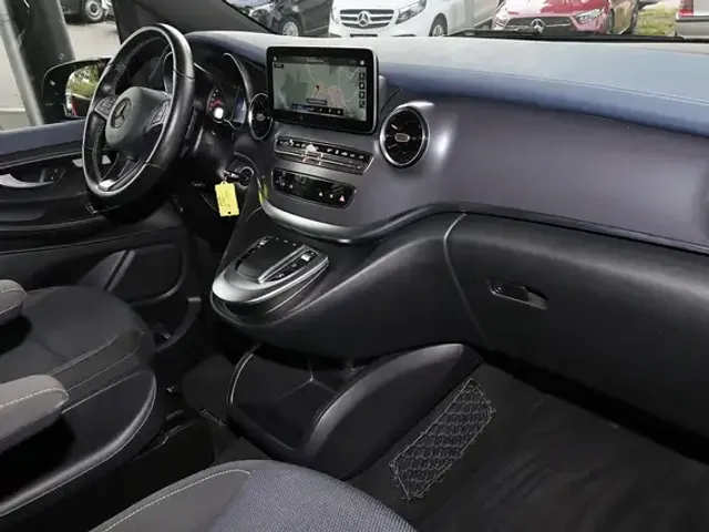 Mercedes-Benz EQV 300