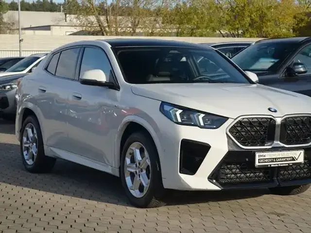 BMW X2