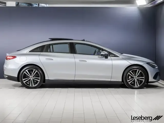 Mercedes-Benz EQE 300