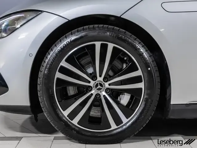 Mercedes-Benz EQE 300