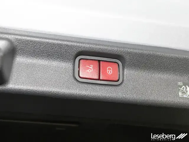 Mercedes-Benz EQE 300