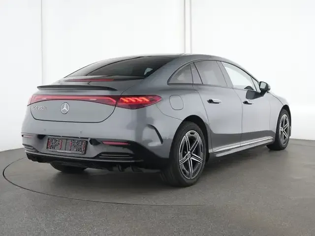 Mercedes-Benz EQE 350
