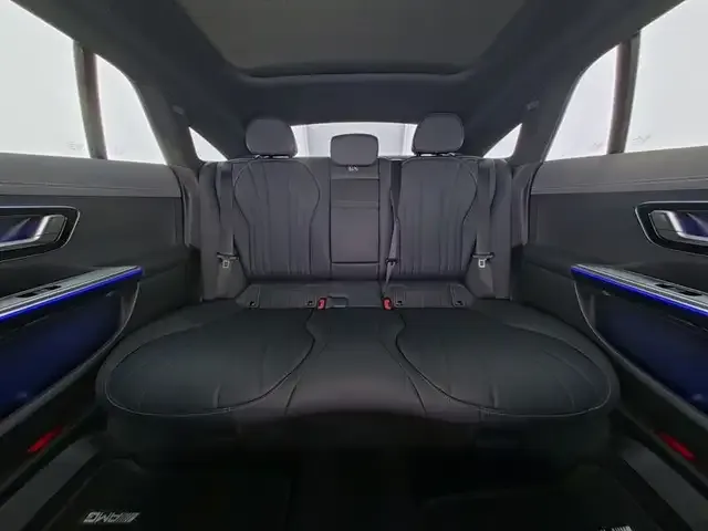 Mercedes-Benz EQE 350