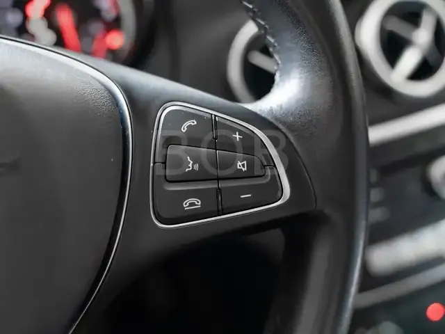 Mercedes-Benz GLA 180