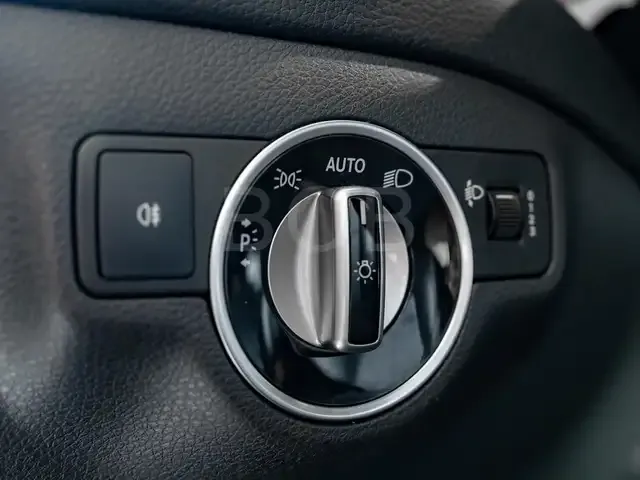 Mercedes-Benz GLA 180