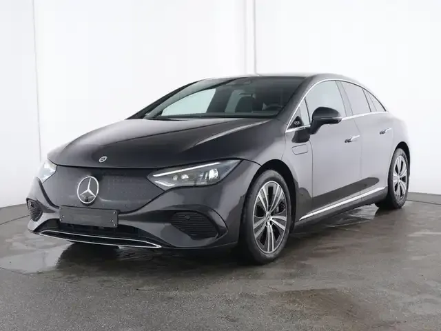 Mercedes-Benz EQE 300