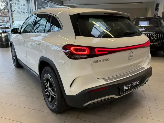 Mercedes-Benz EQA 250