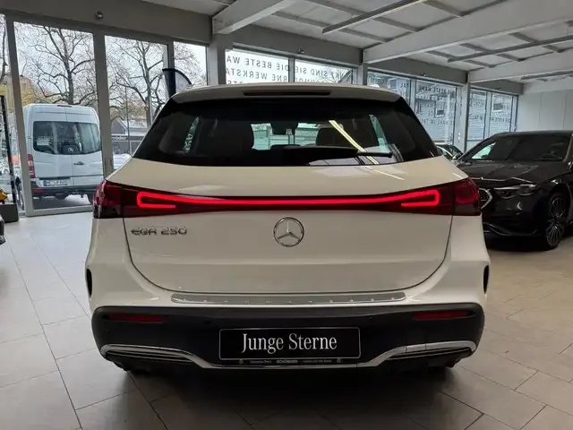 Mercedes-Benz EQA 250
