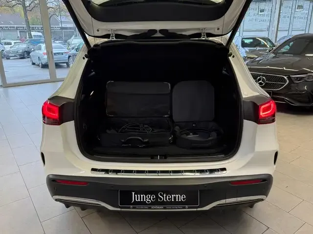 Mercedes-Benz EQA 250