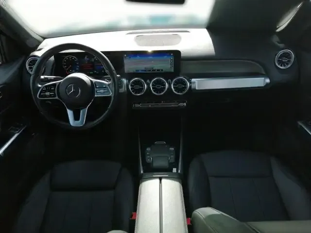 Mercedes-Benz EQB 250