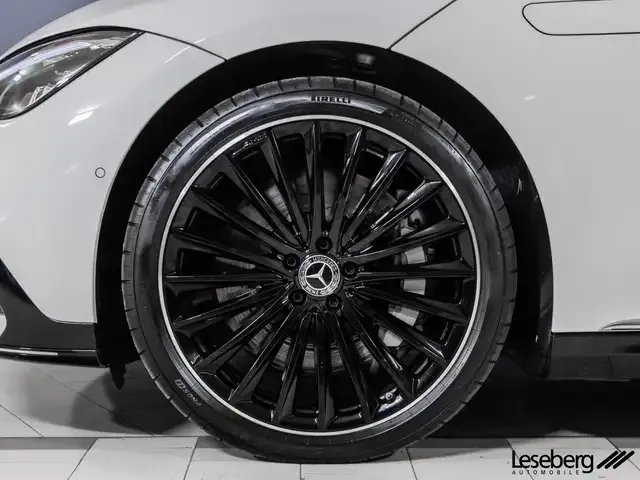 Mercedes-Benz EQE 350