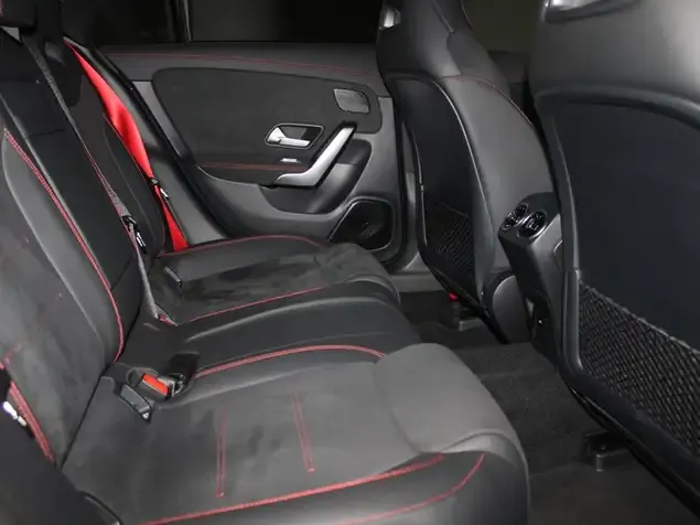 Mercedes-Benz CLA 35 AMG