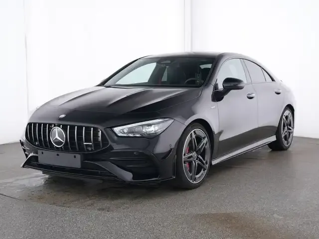 Mercedes-Benz CLA 35 AMG