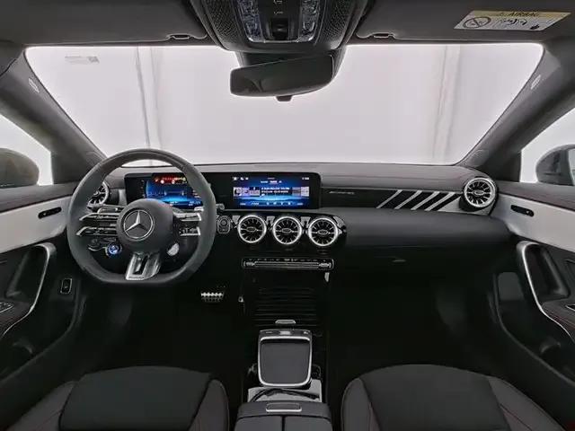 Mercedes-Benz CLA 35 AMG