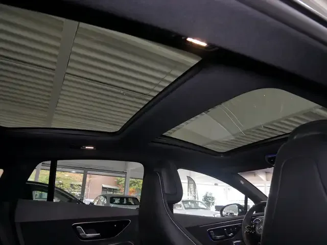 Mercedes-Benz EQE 350