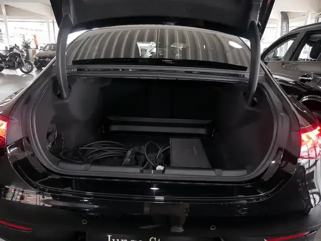 Mercedes-Benz EQE 350