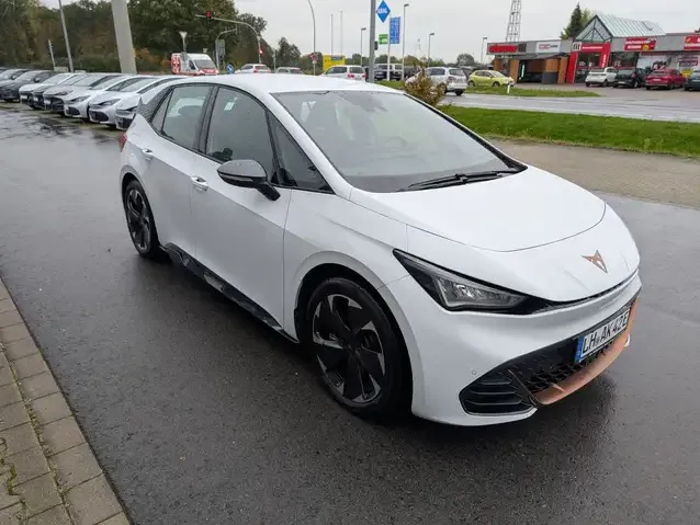 CUPRA Born