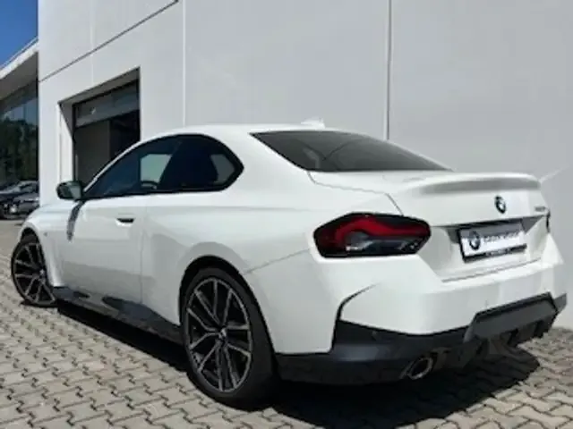 BMW 220