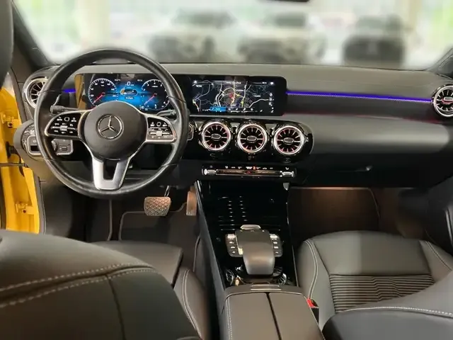 Mercedes-Benz CLA 180