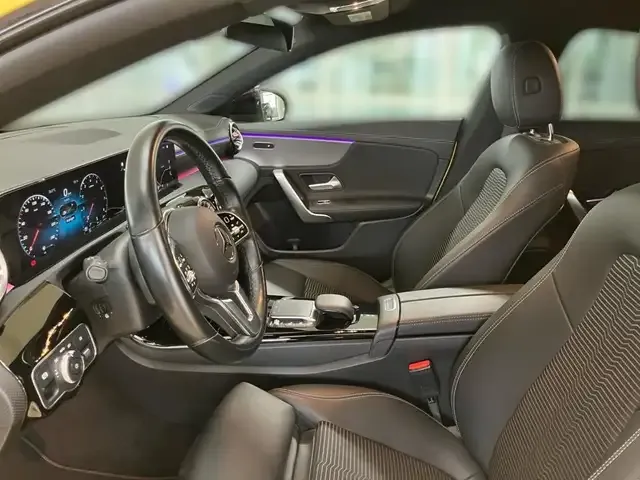 Mercedes-Benz CLA 180