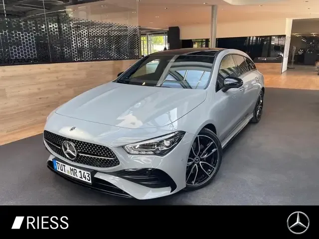 Mercedes-Benz CLA 220