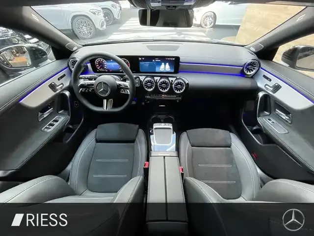 Mercedes-Benz CLA 220