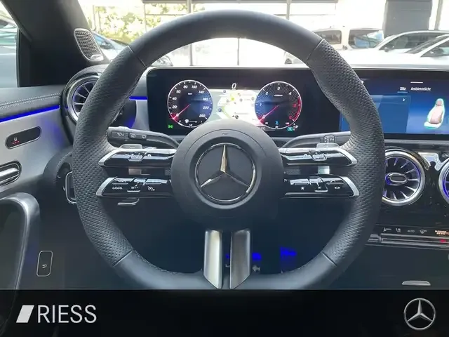 Mercedes-Benz CLA 220