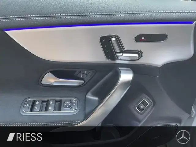 Mercedes-Benz CLA 220