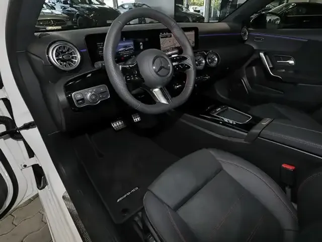 Mercedes-Benz A 200