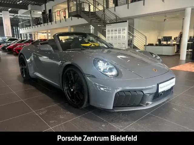 Porsche 992