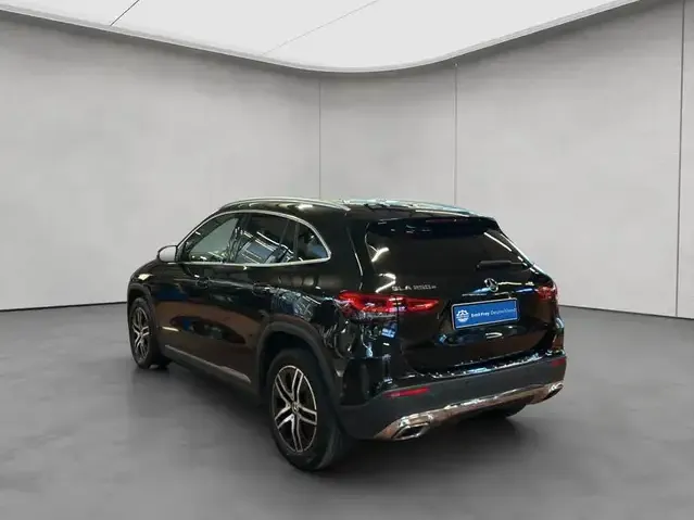 Mercedes-Benz GLA 250
