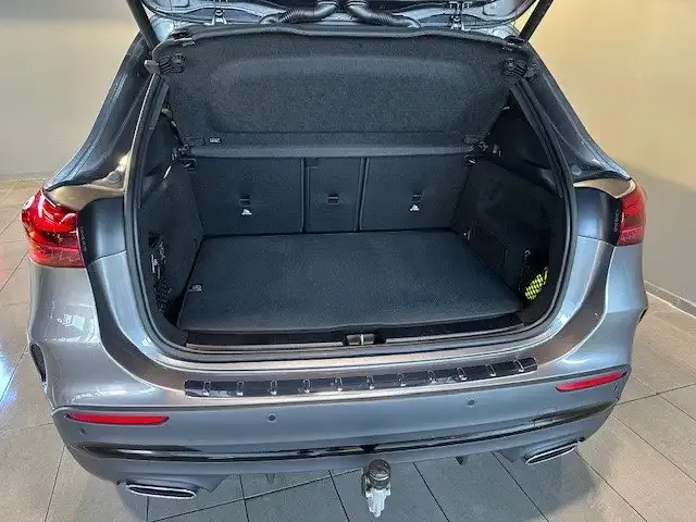 Mercedes-Benz GLA 220